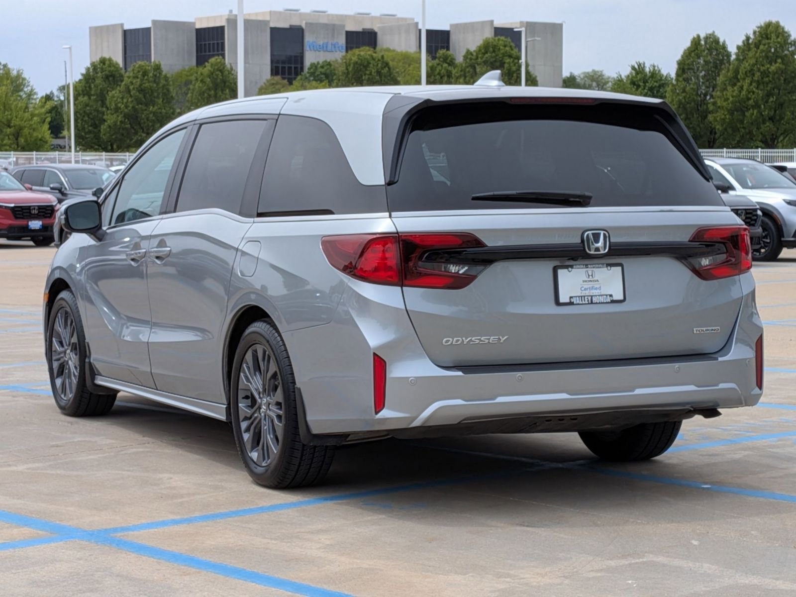 Certified 2025 Honda Odyssey Touring image 8