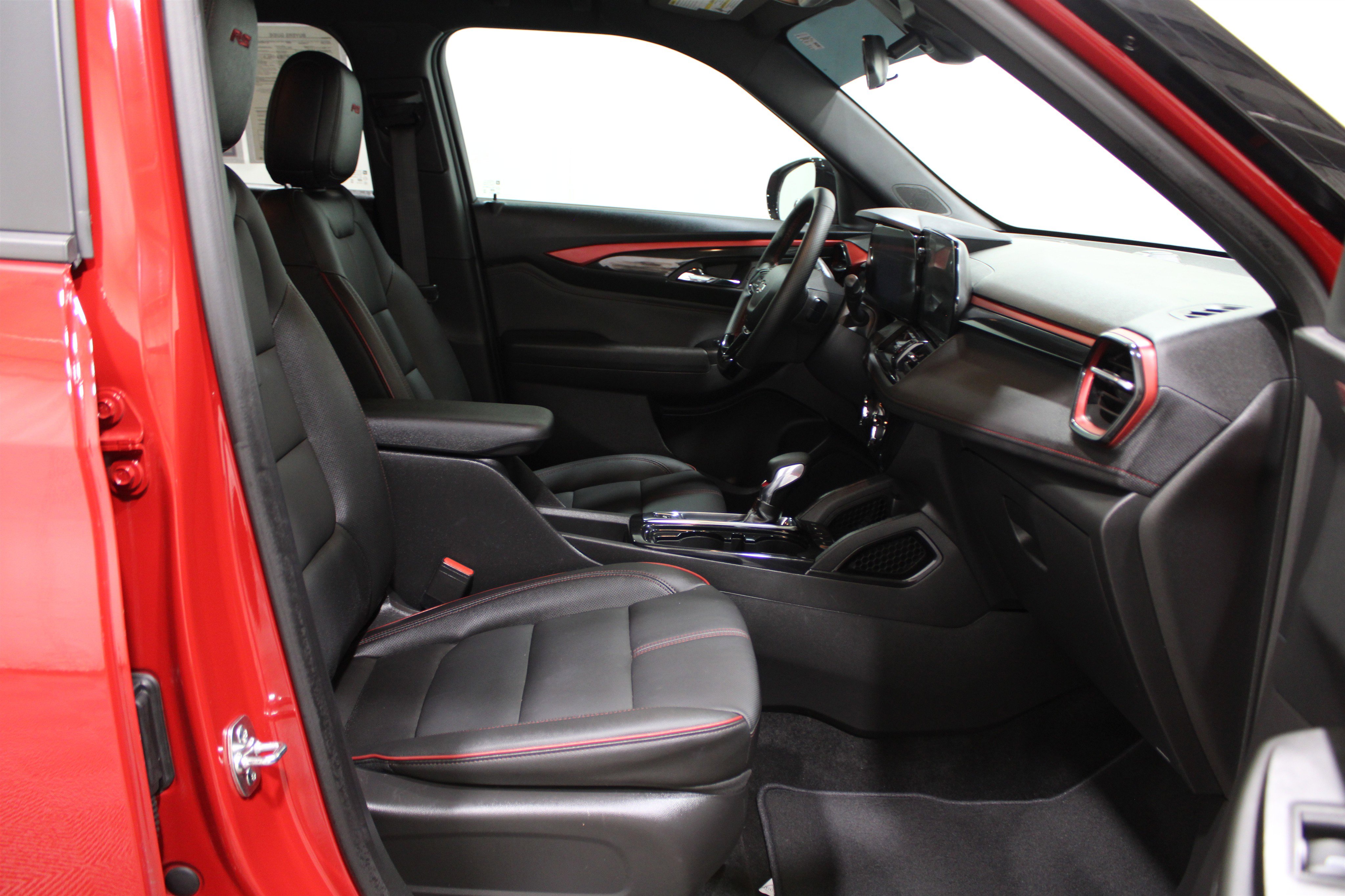 Used 2026 Chevrolet TrailBlazer RS image 28