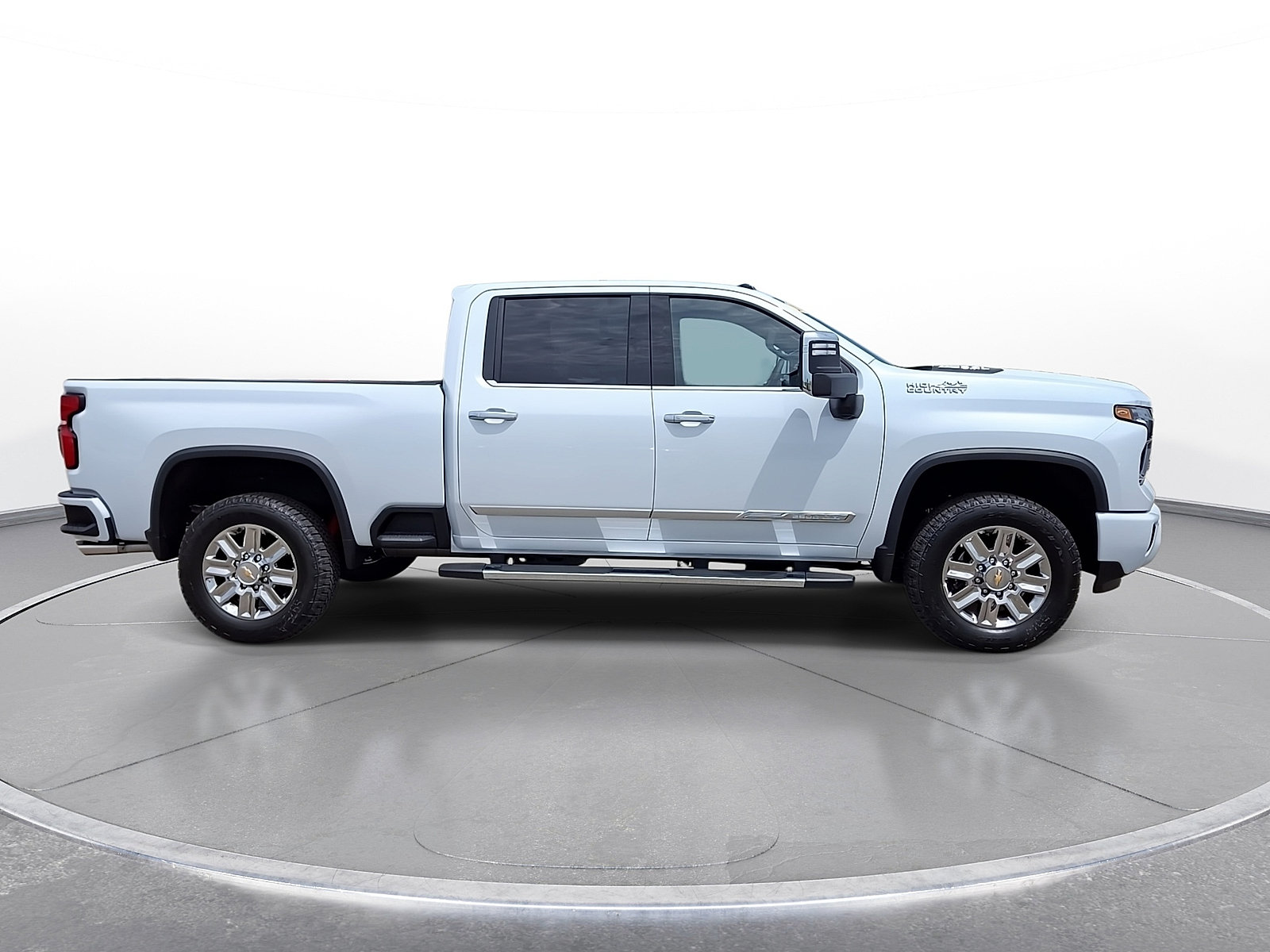 New 2026 Chevrolet Silverado 2500 High Country w/ Z71 Off-Road Package AWD/4WD image 9