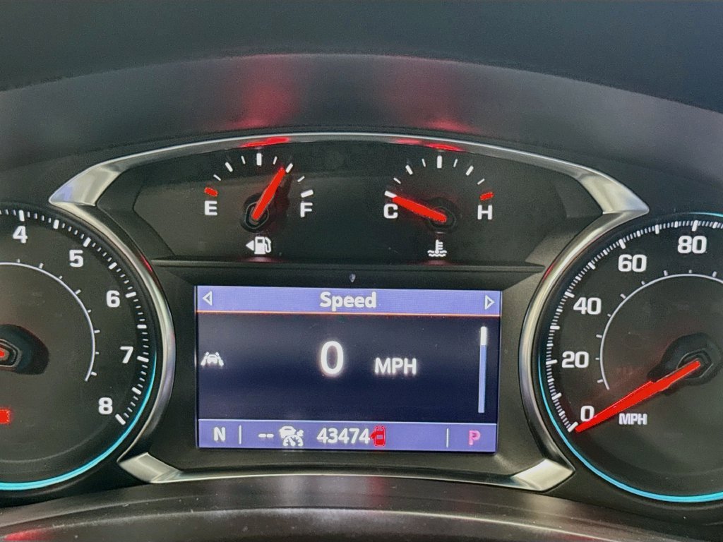 Used 2023 Chevrolet Equinox Premier AWD/4WD image 12