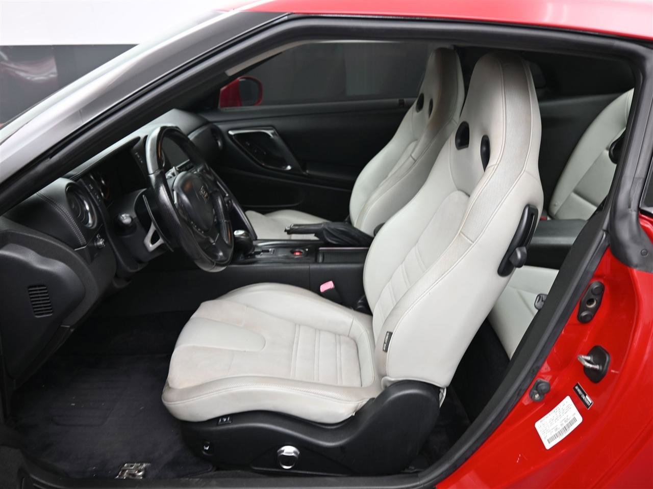 Used 2013 Nissan GT-R Premium AWD/4WD image 10
