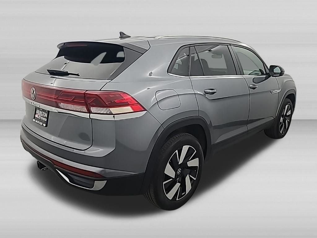 Used 2025 Volkswagen Atlas Cross Sport SE FWD image 4