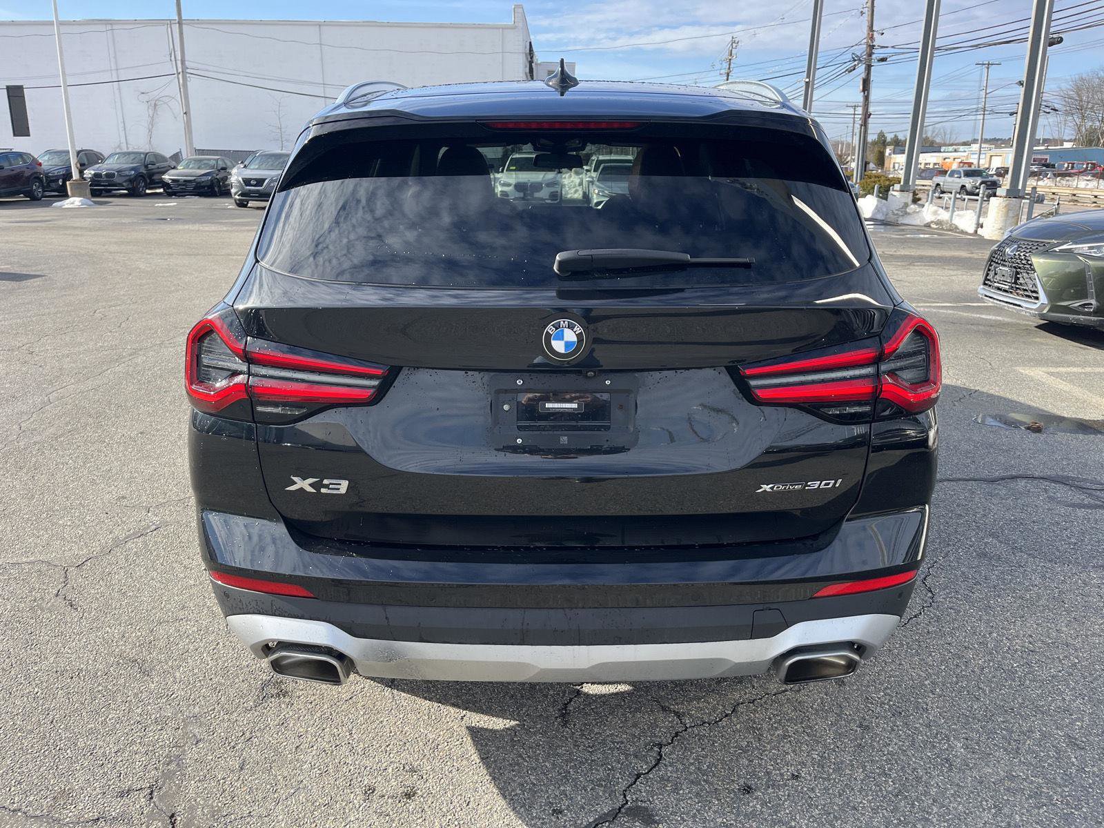 Used 2023 BMW X3 xDrive30i w/ Premium Package image 4