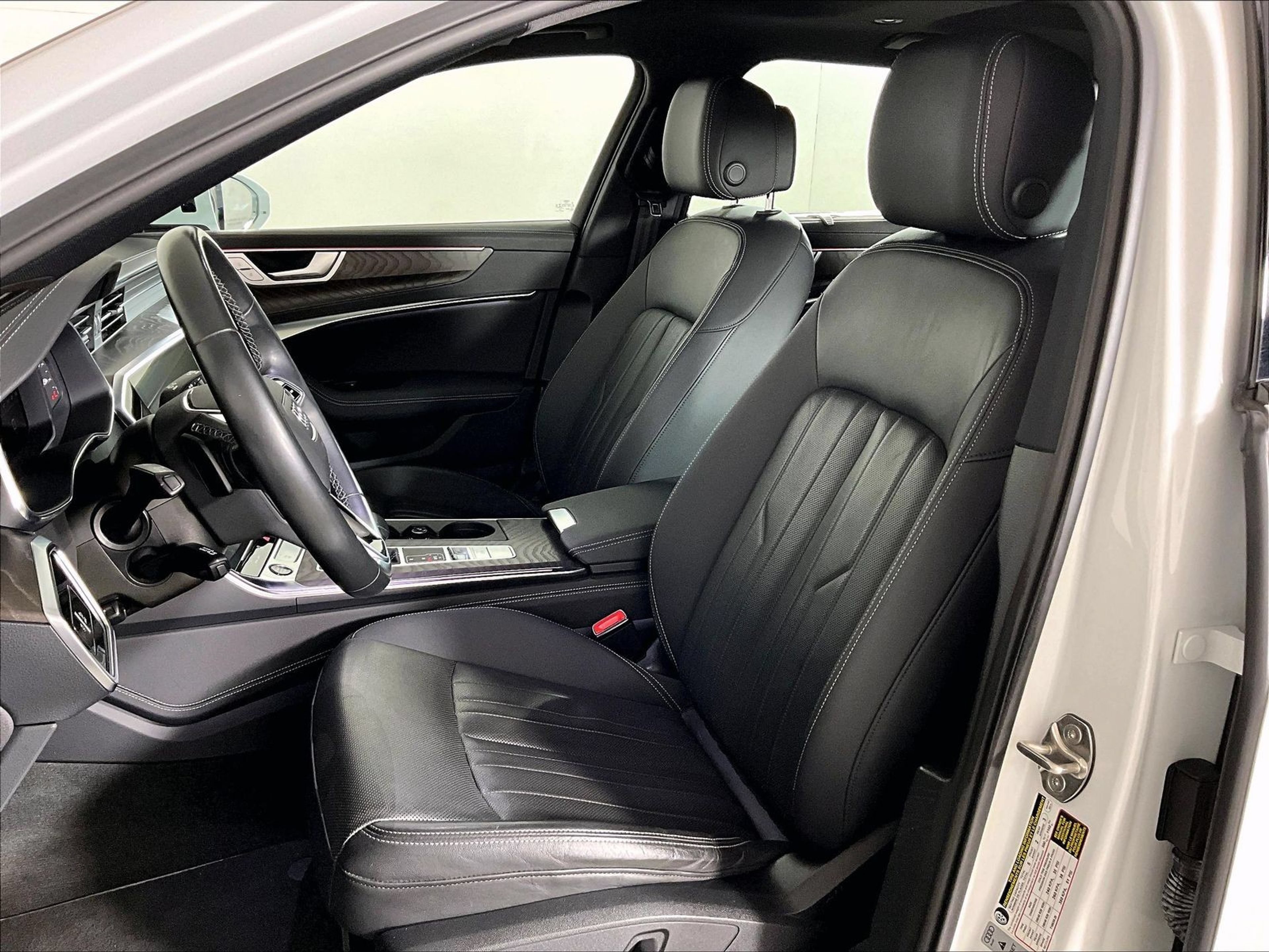 Used 2022 Audi A6 3.0T allroad Prestige w/ Prestige Package AWD/4WD image 5