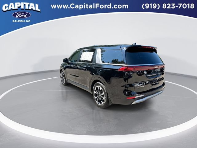 Used 2024 Kia Carnival EX FWD image 6