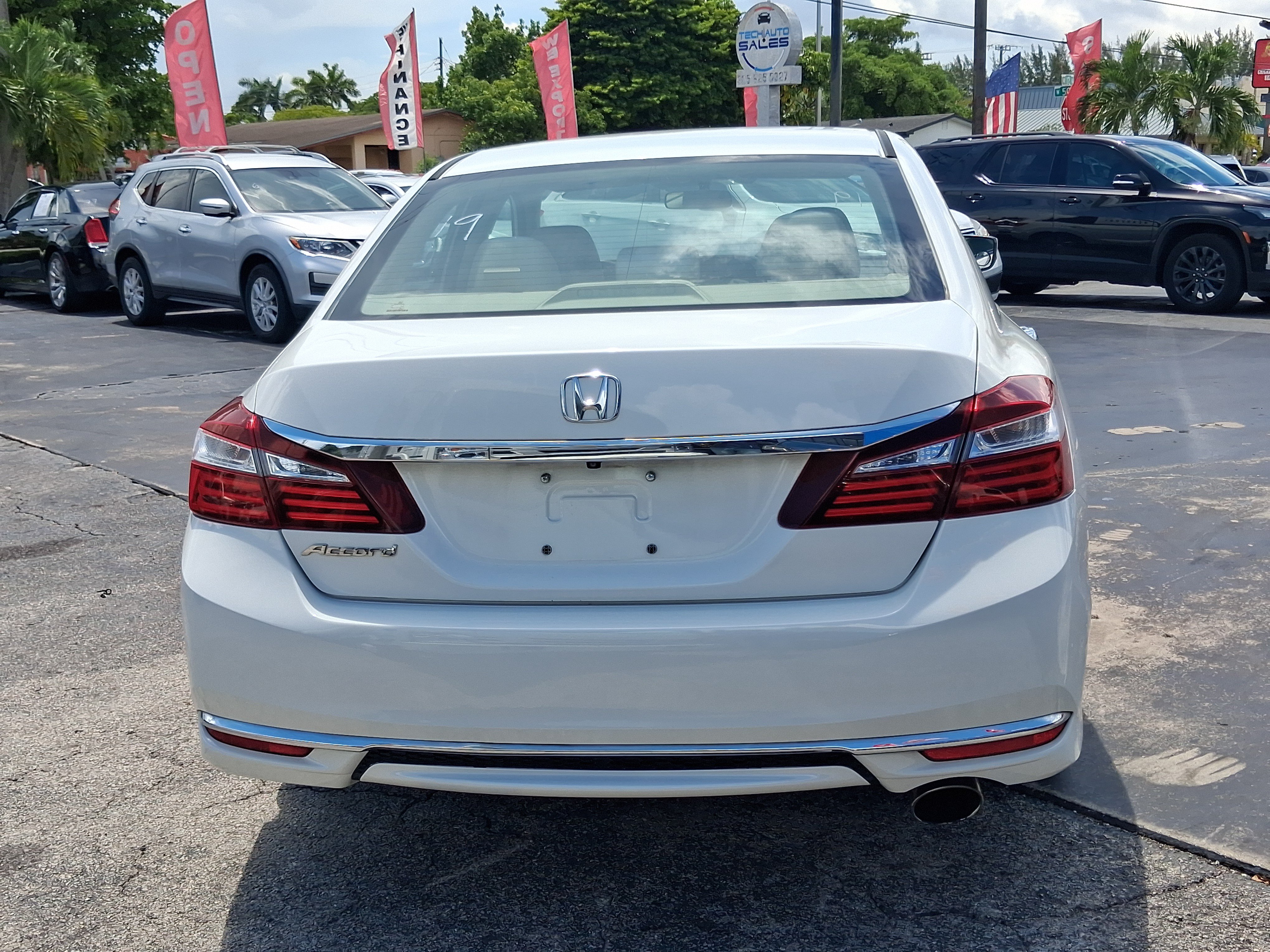 Used 2017 Honda Accord LX image 6