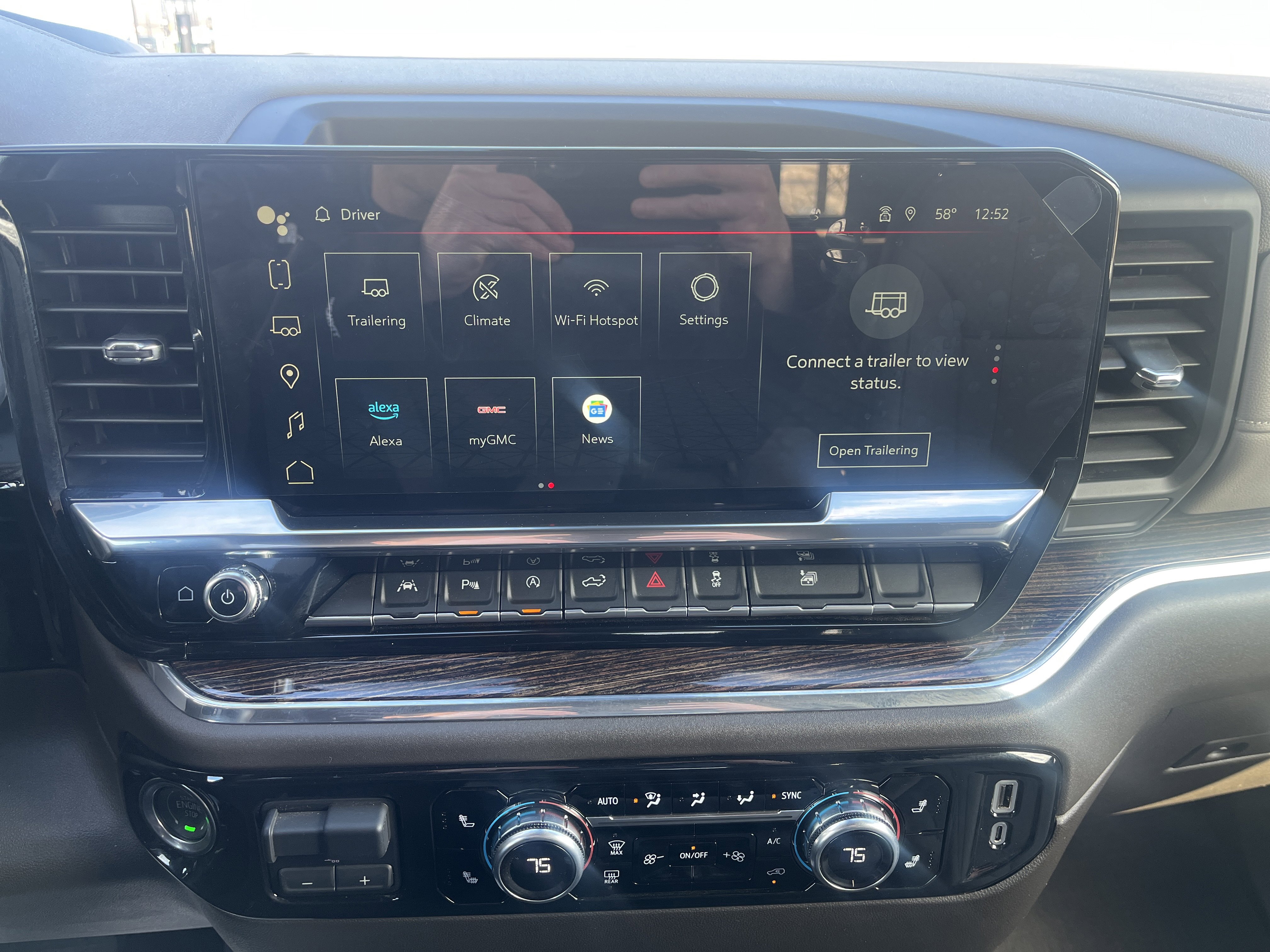 Used 2025 GMC Sierra 1500 SLE w/ Preferred Package image 21