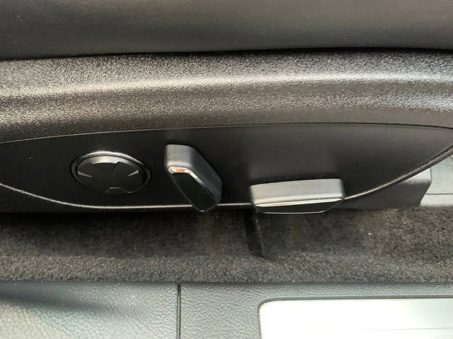 Used 2017 Lincoln MKZ Reserve w/ Climate Package image 12