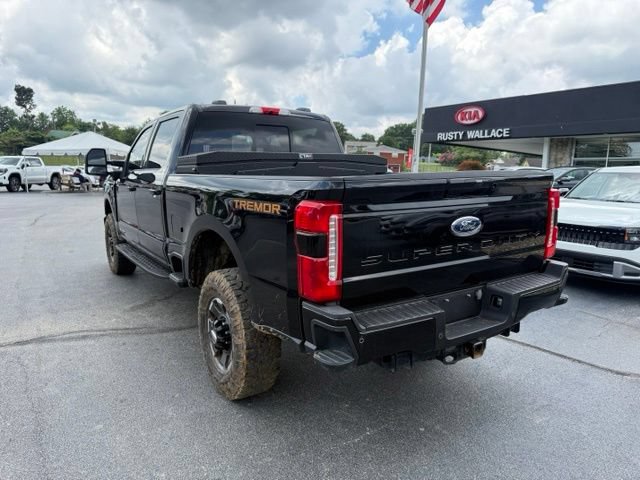Used 2023 Ford F250 Lariat w/ Lariat Ultimate Package AWD/4WD image 6
