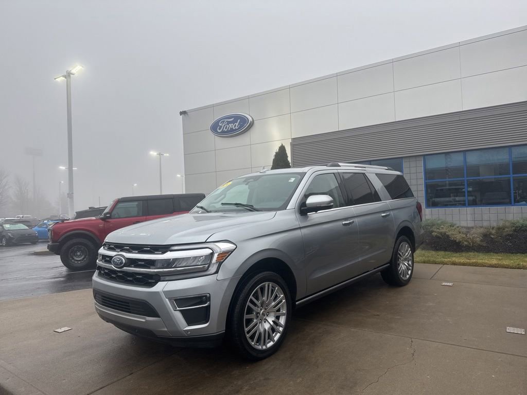 Used 2024 Ford Expedition Max Limited image 3