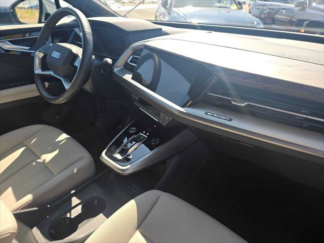 Used 2023 Audi Q4 e-tron Premium Plus w/ Premium Plus AWD/4WD image 12