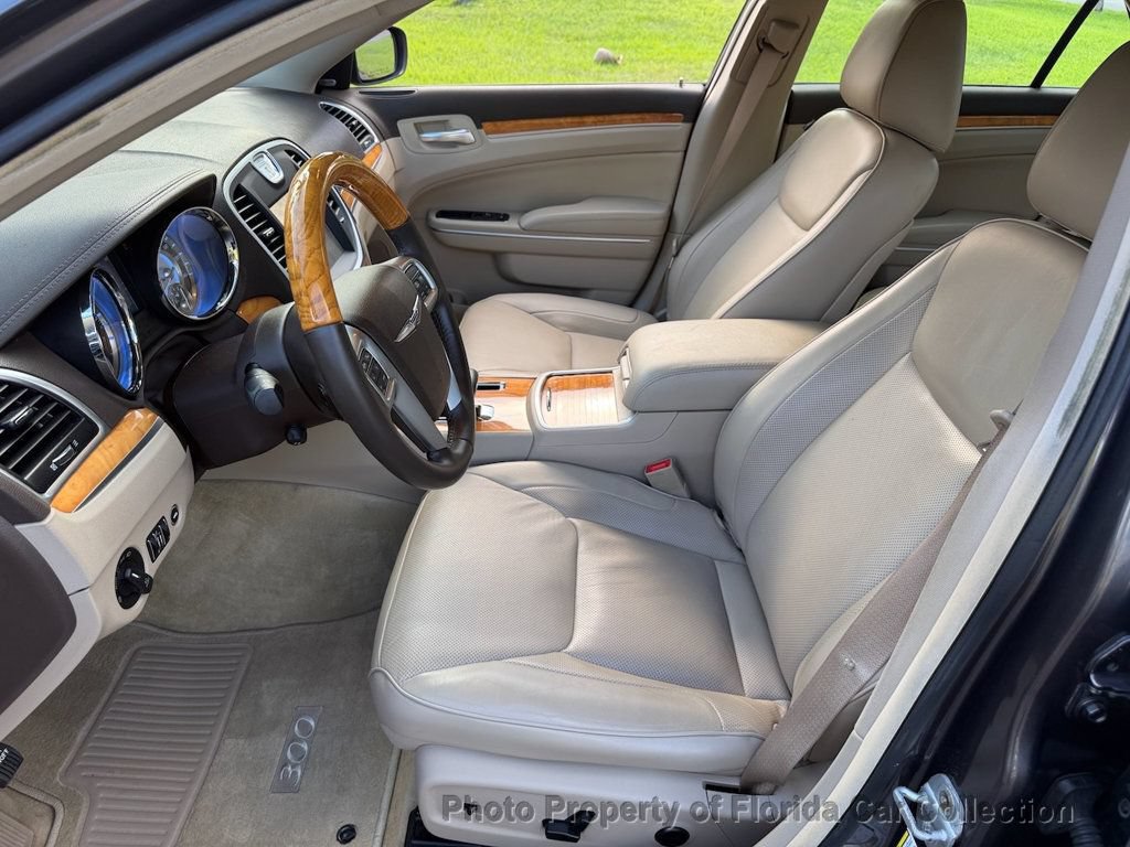 Used 2013 Chrysler 300 C RWD image 9