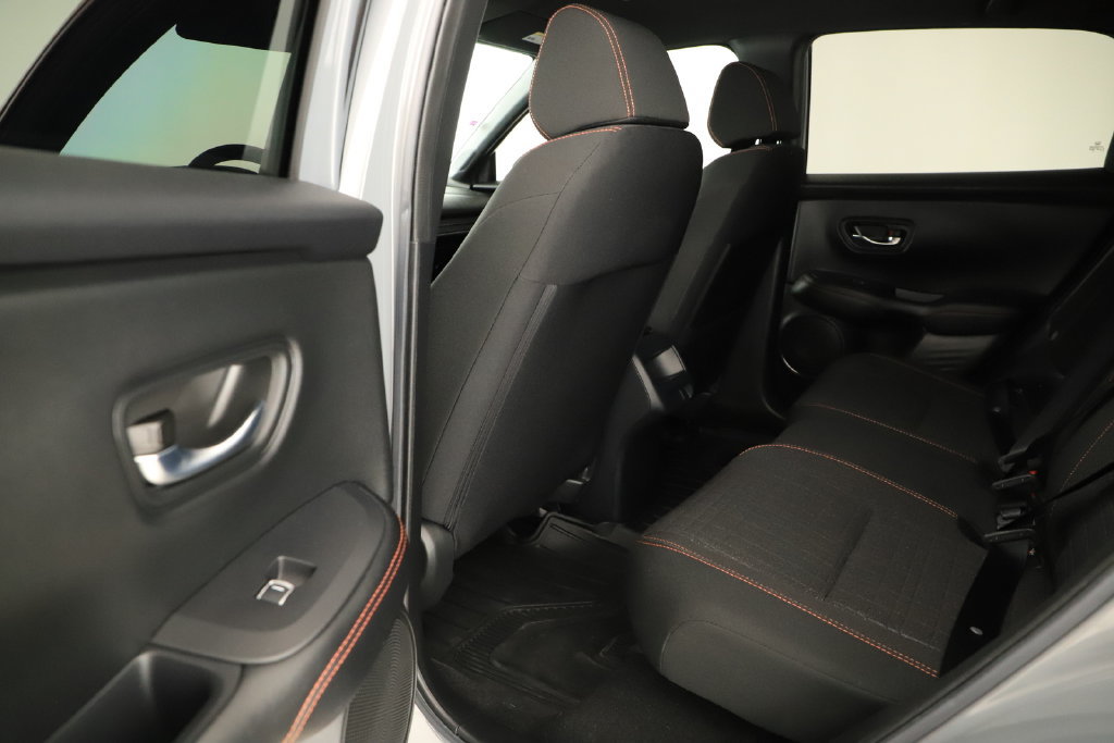 Used 2025 Honda HR-V Sport image 25