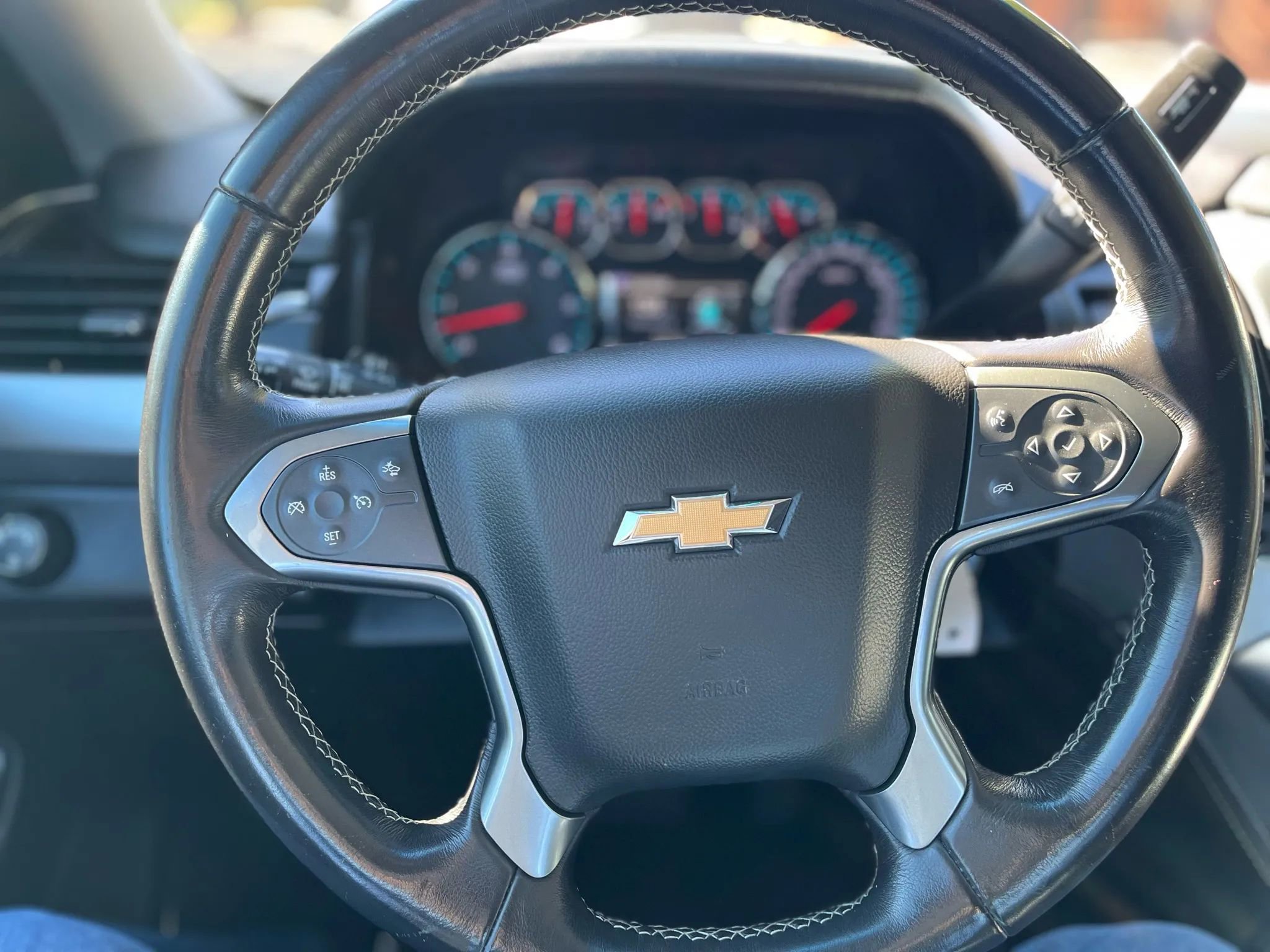 Used 2018 Chevrolet Tahoe LS w/ Enhanced Driver Alert Package RWD image 11