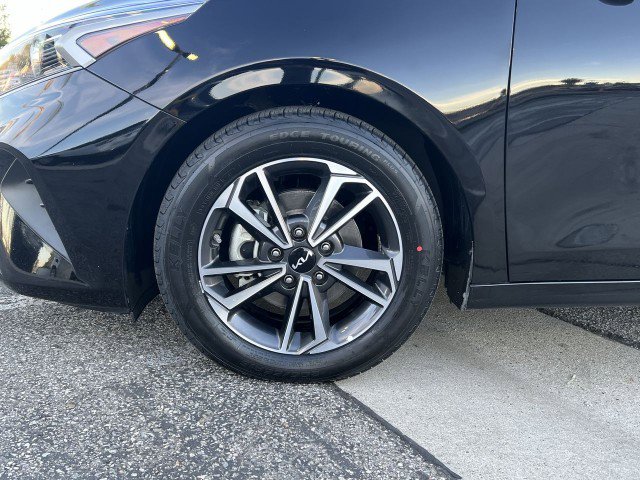 Used 2024 Kia Forte LXS image 32