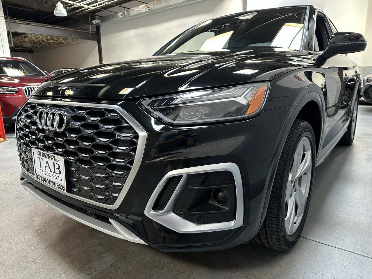 Used 2023 Audi Q5 2.0T Premium w/ Convenience Package AWD/4WD image 6