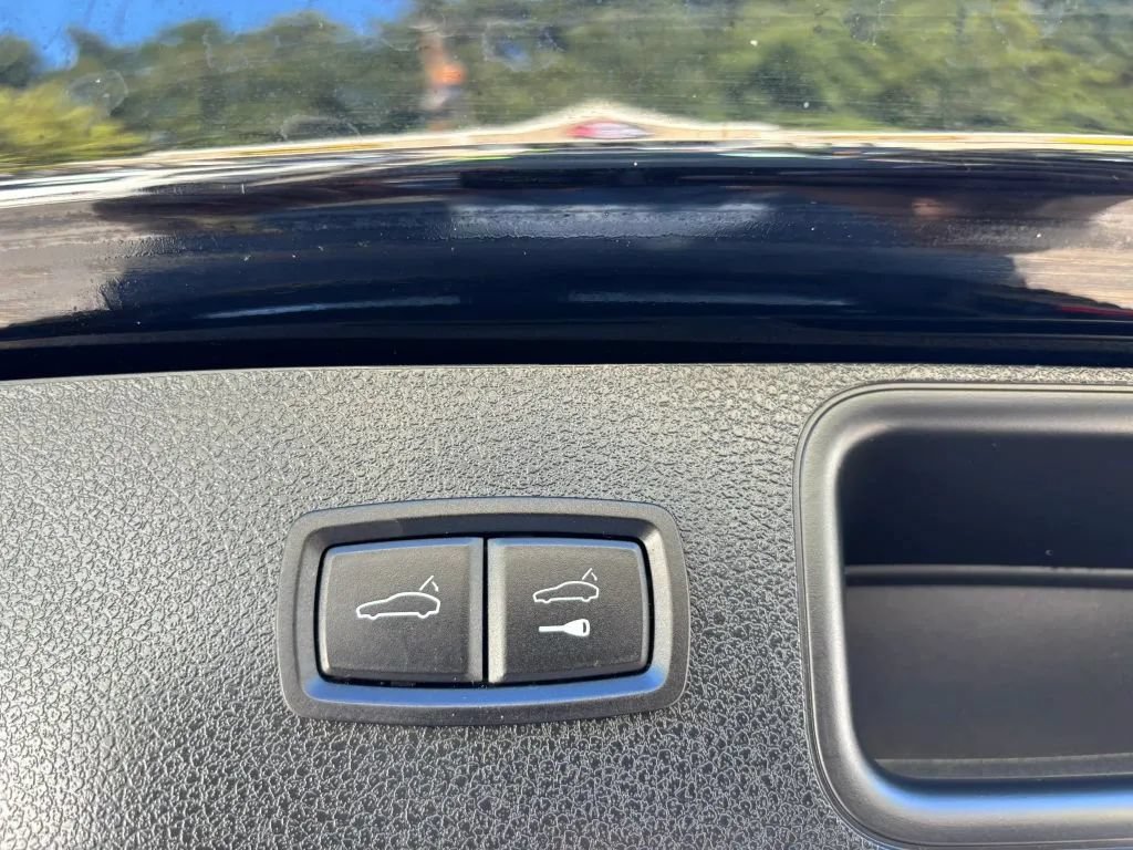 Used 2017 Porsche Macan S AWD/4WD image 15