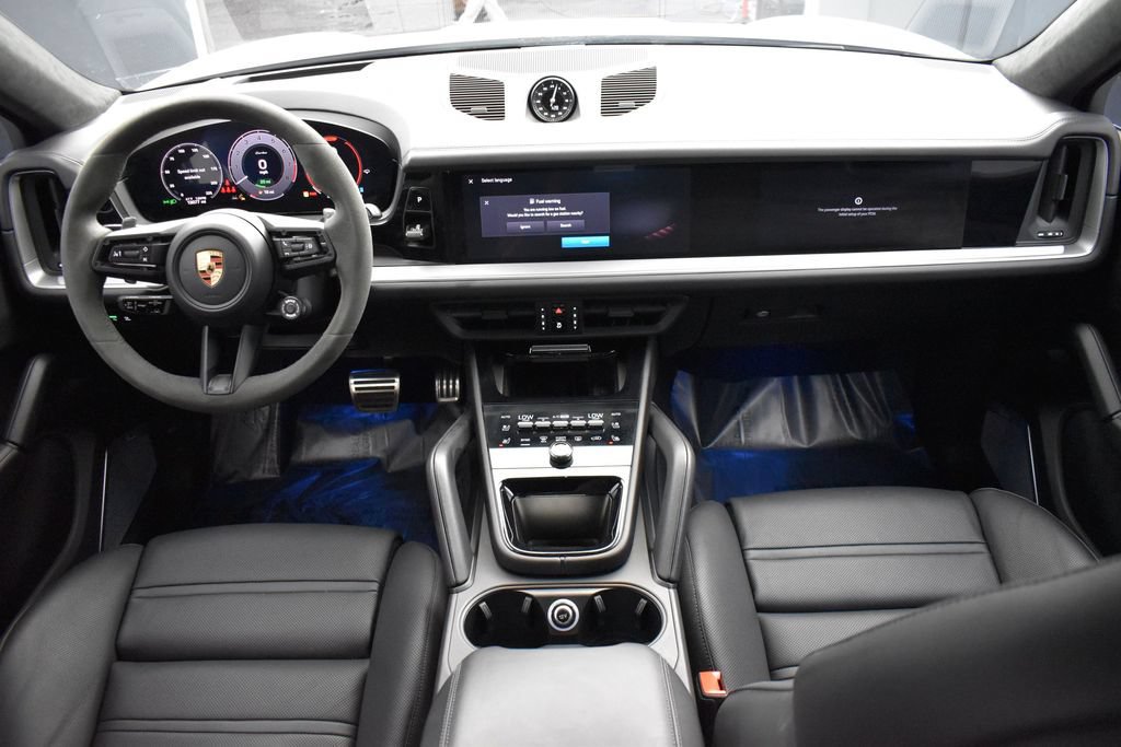 Used 2024 Porsche Cayenne Turbo w/ Premium Package Plus (PP1) AWD/4WD image 13