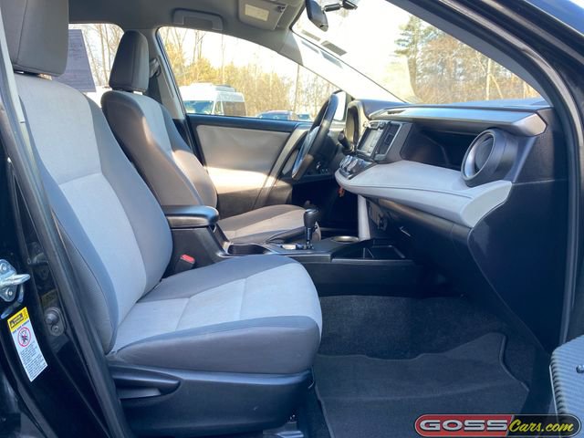 Used 2014 Toyota RAV4 LE image 6