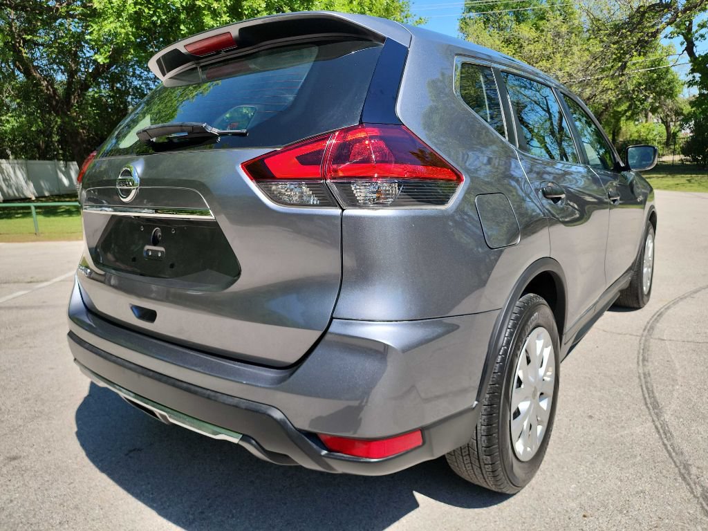 Used 2018 Nissan Rogue S FWD image 7
