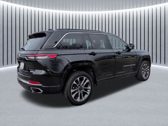 Certified 2024 Jeep Grand Cherokee Overland w/ Luxury Tech Group IV AWD/4WD image 6