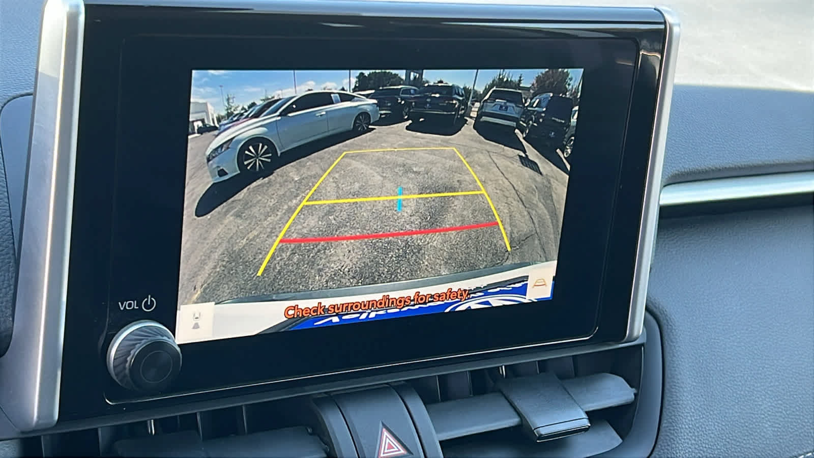 Used 2024 Toyota RAV4 LE AWD/4WD image 16