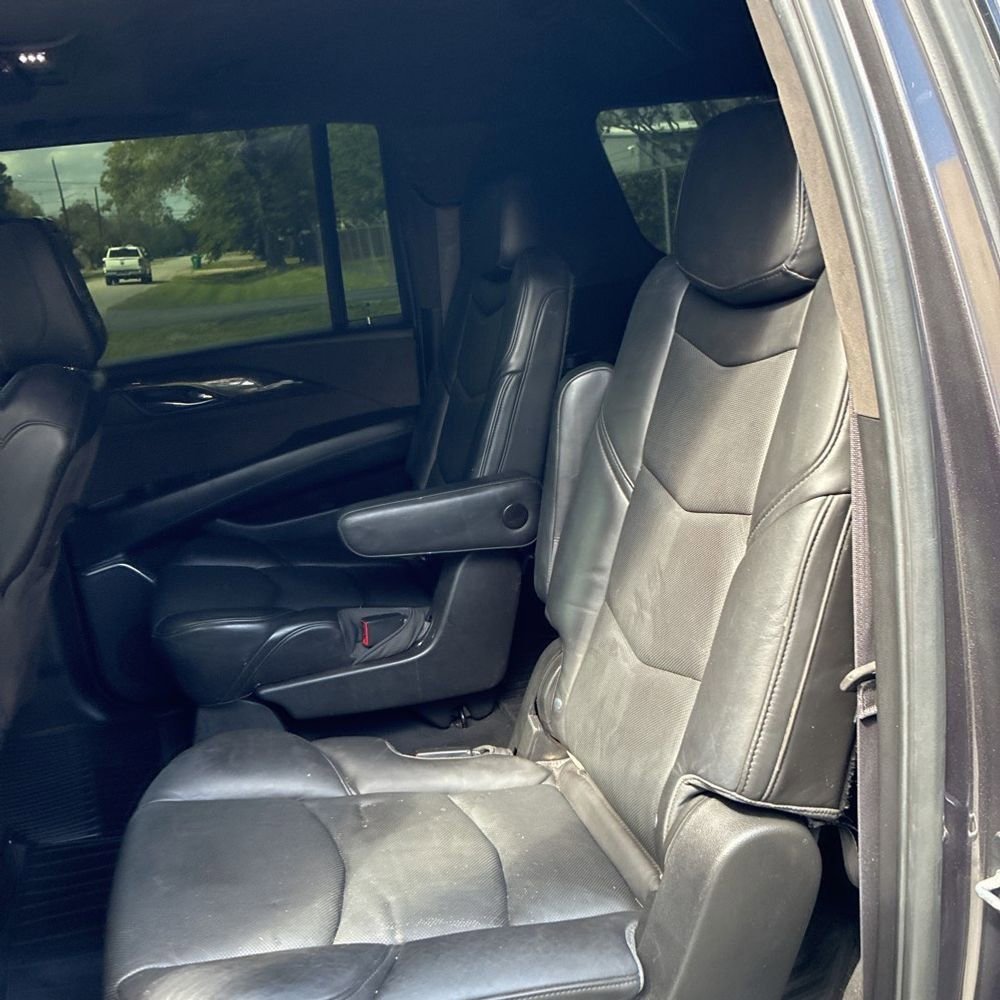 Used 2016 Cadillac Escalade ESV Platinum image 17