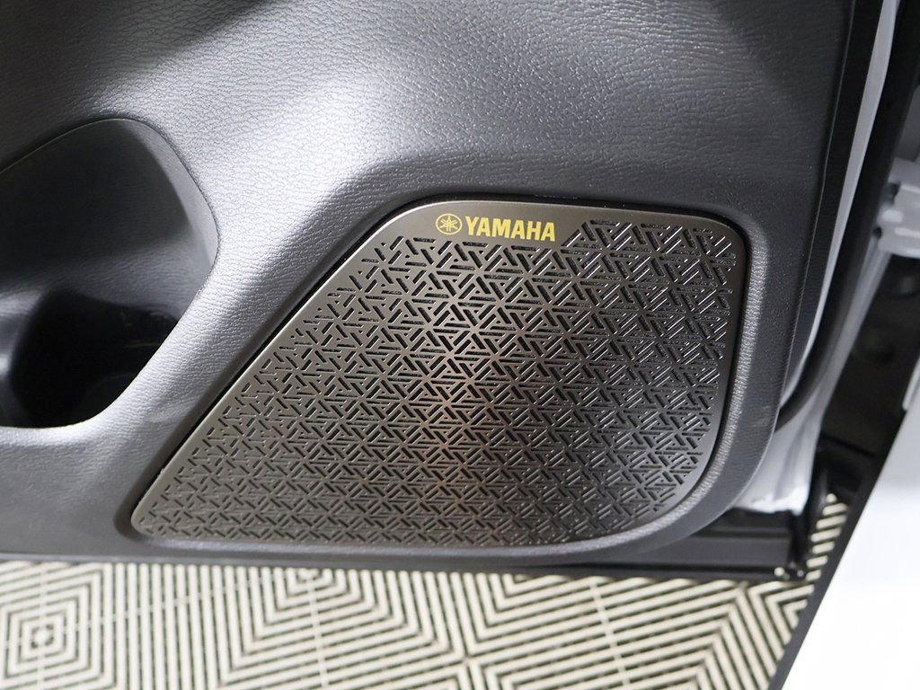 New 2025 Mitsubishi Outlander SE FWD image 38