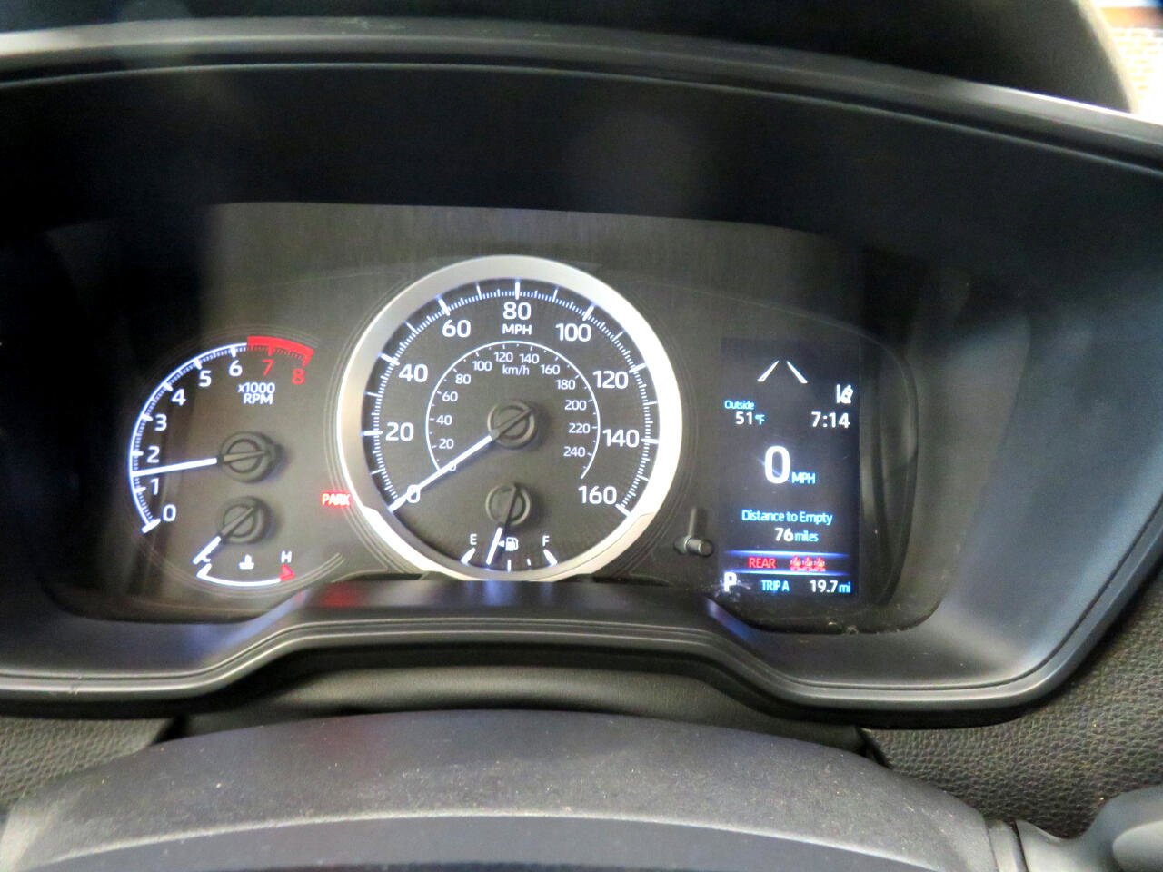 Used 2020 Toyota Corolla LE image 30