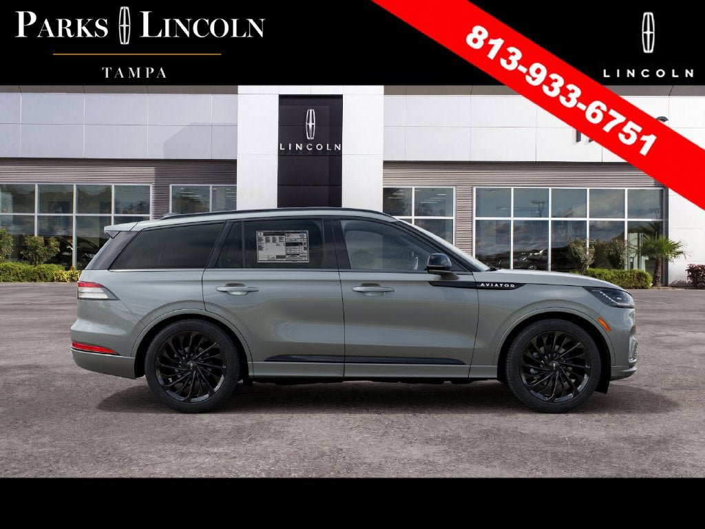 New 2027 Lincoln Aviator Reserve w/ Jet Appearance Package AWD/4WD image 5