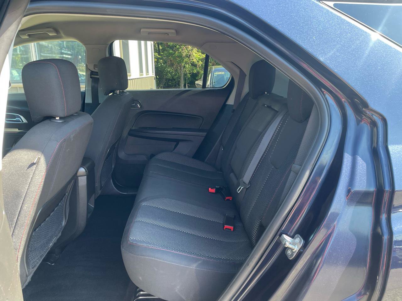 Used 2015 Chevrolet Equinox LT w/ Driver Convenience Package AWD/4WD image 9