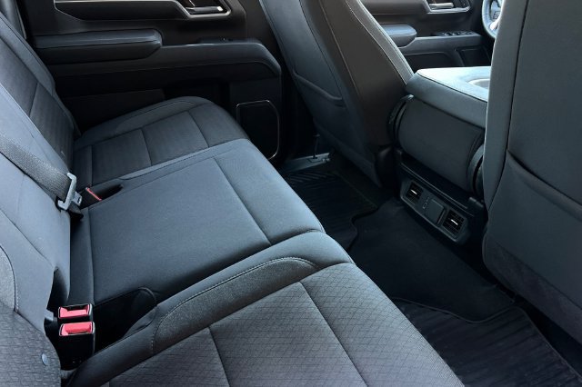 Used 2025 Chevrolet Silverado 2500 LT w/ Convenience Package AWD/4WD image 18