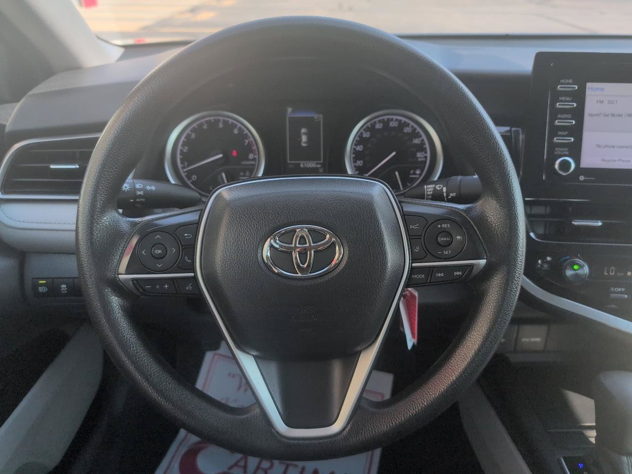 Used 2022 Toyota Camry LE FWD image 13