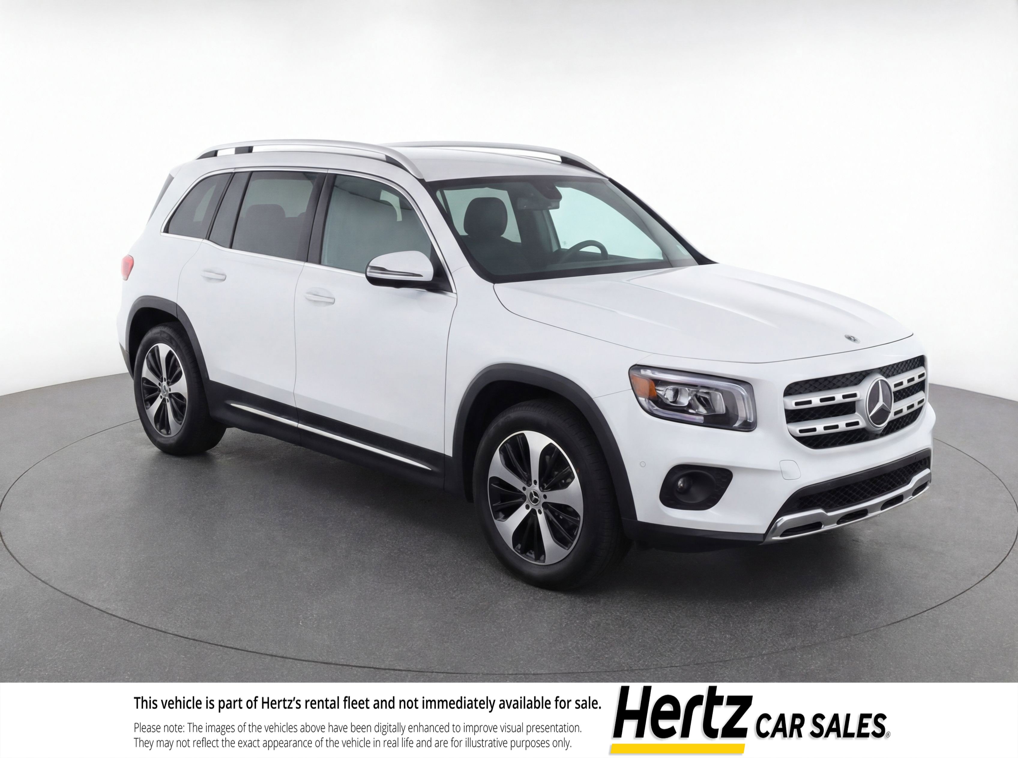 Used 2025 Mercedes-Benz GLB 250 4MATIC image 1