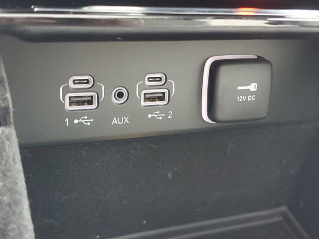 Used 2023 Jeep Grand Cherokee Overland AWD/4WD image 31