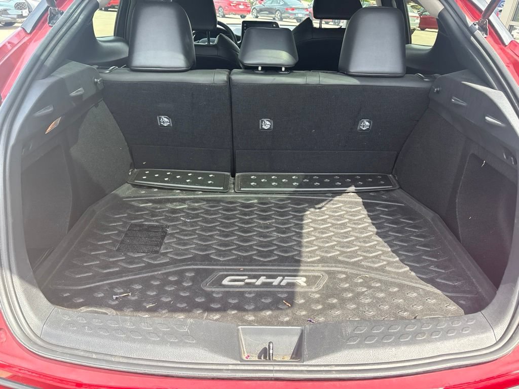 Used 2020 Toyota C-HR Limited FWD image 37