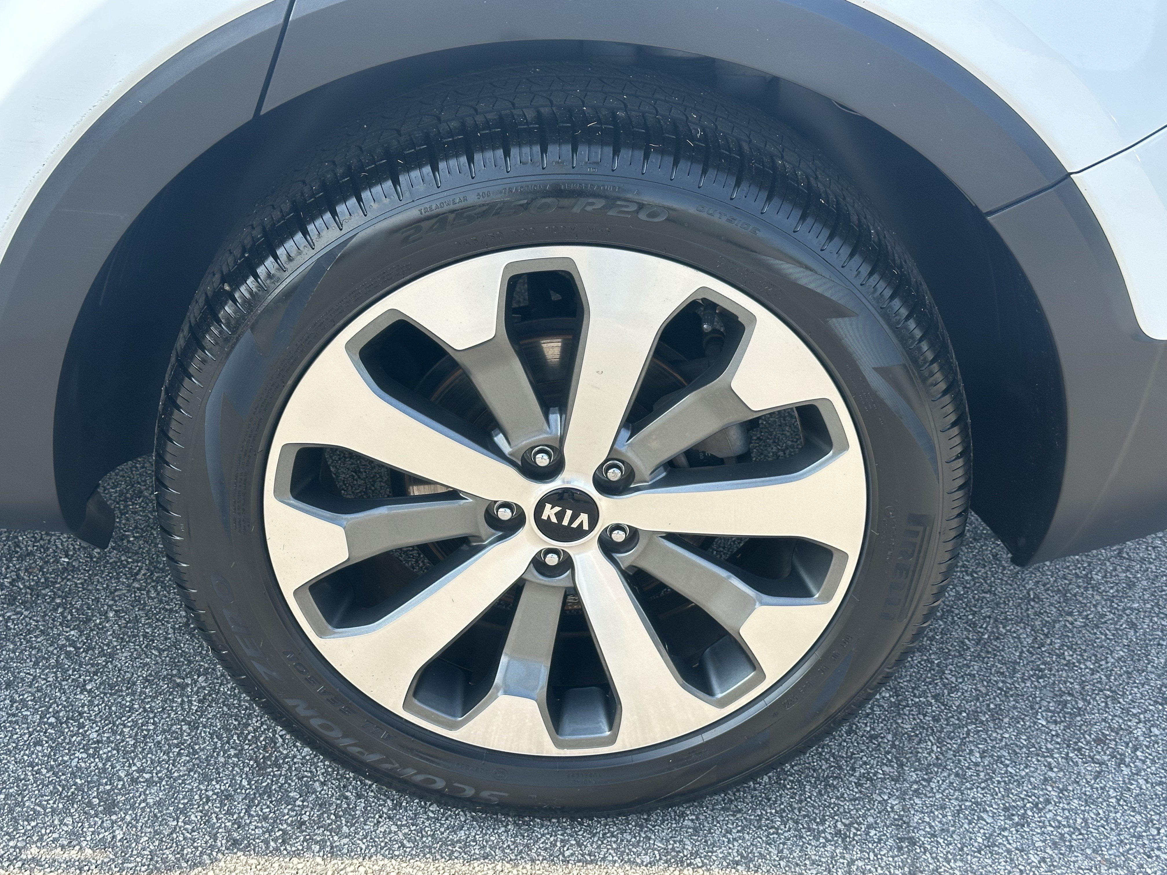 Used 2020 Kia Telluride EX w/ EX Premium Package FWD image 18