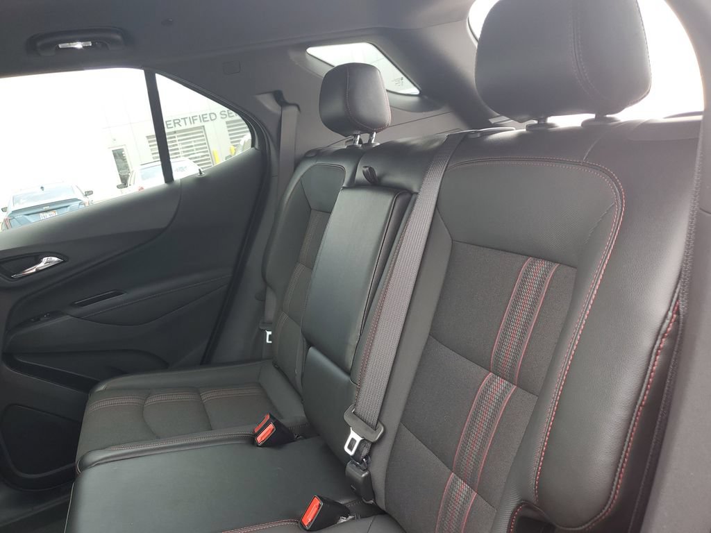 Certified 2024 Chevrolet Equinox RS w/ LPO, Floor Liner Package FWD image 29