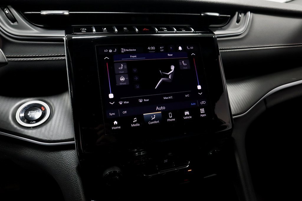 Used 2024 Jeep Grand Cherokee L Laredo image 34