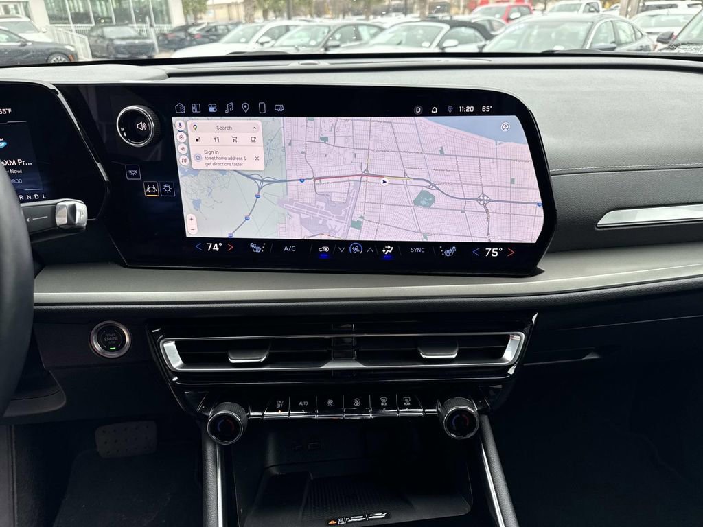 Certified 2025 Chevrolet Traverse LT image 25