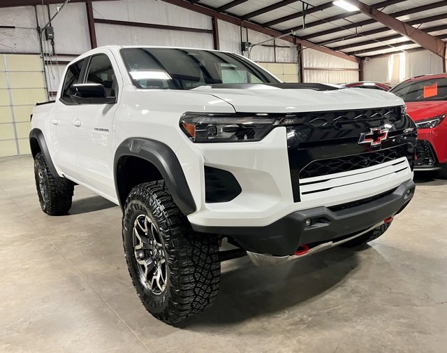 Used 2024 Chevrolet Colorado ZR2 w/ ZR2 Convenience Package III