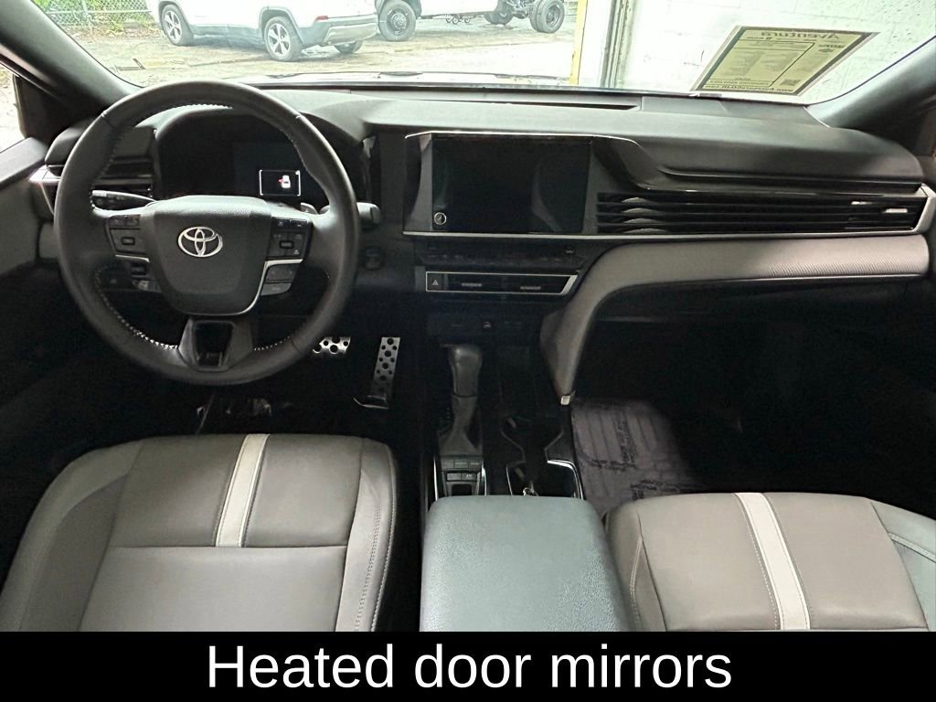 Used 2025 Toyota Camry SE w/ Convenience Package FWD image 10