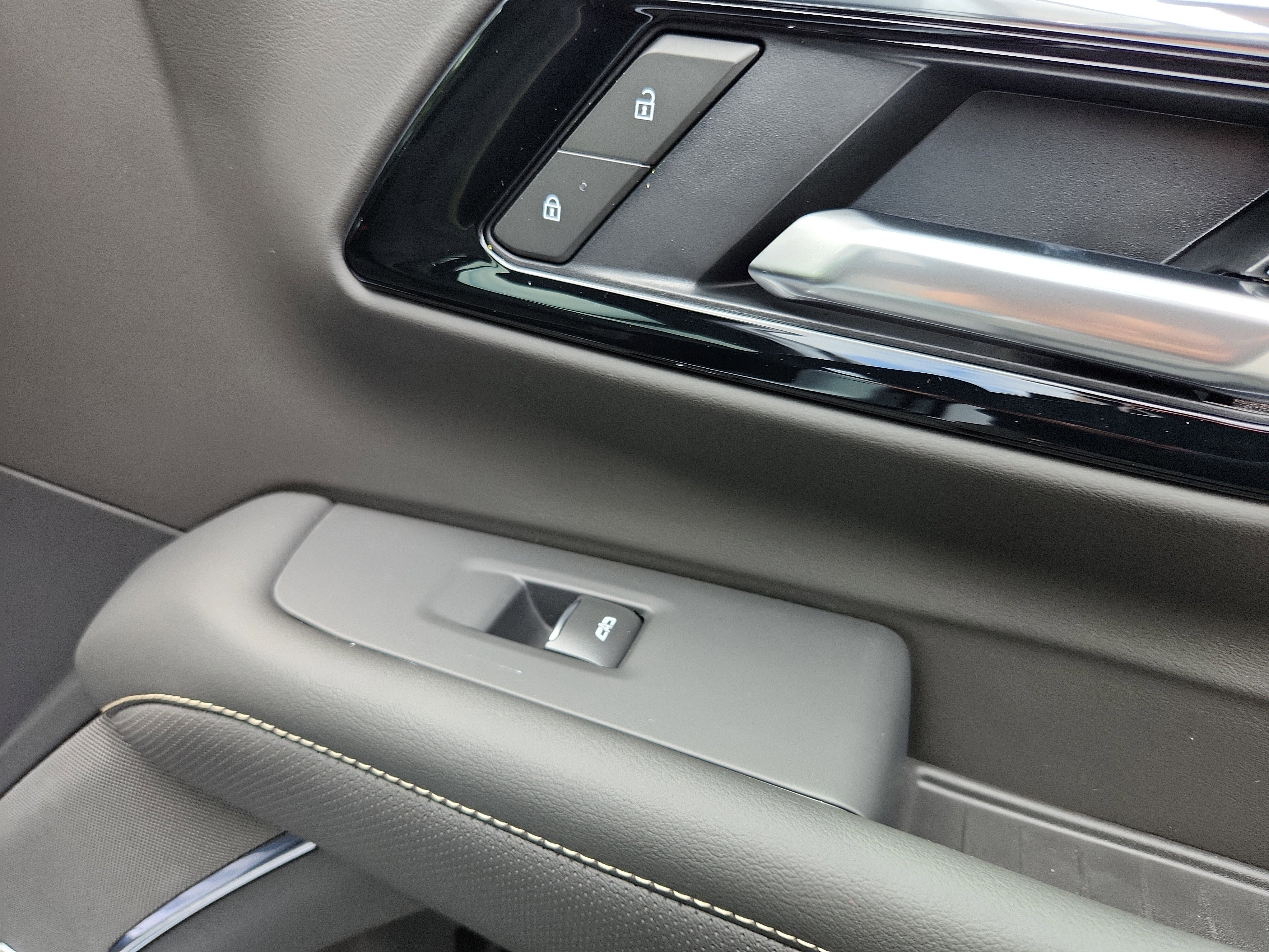 New 2026 Chevrolet Tahoe Premier w/ Sun And Tow Package image 30