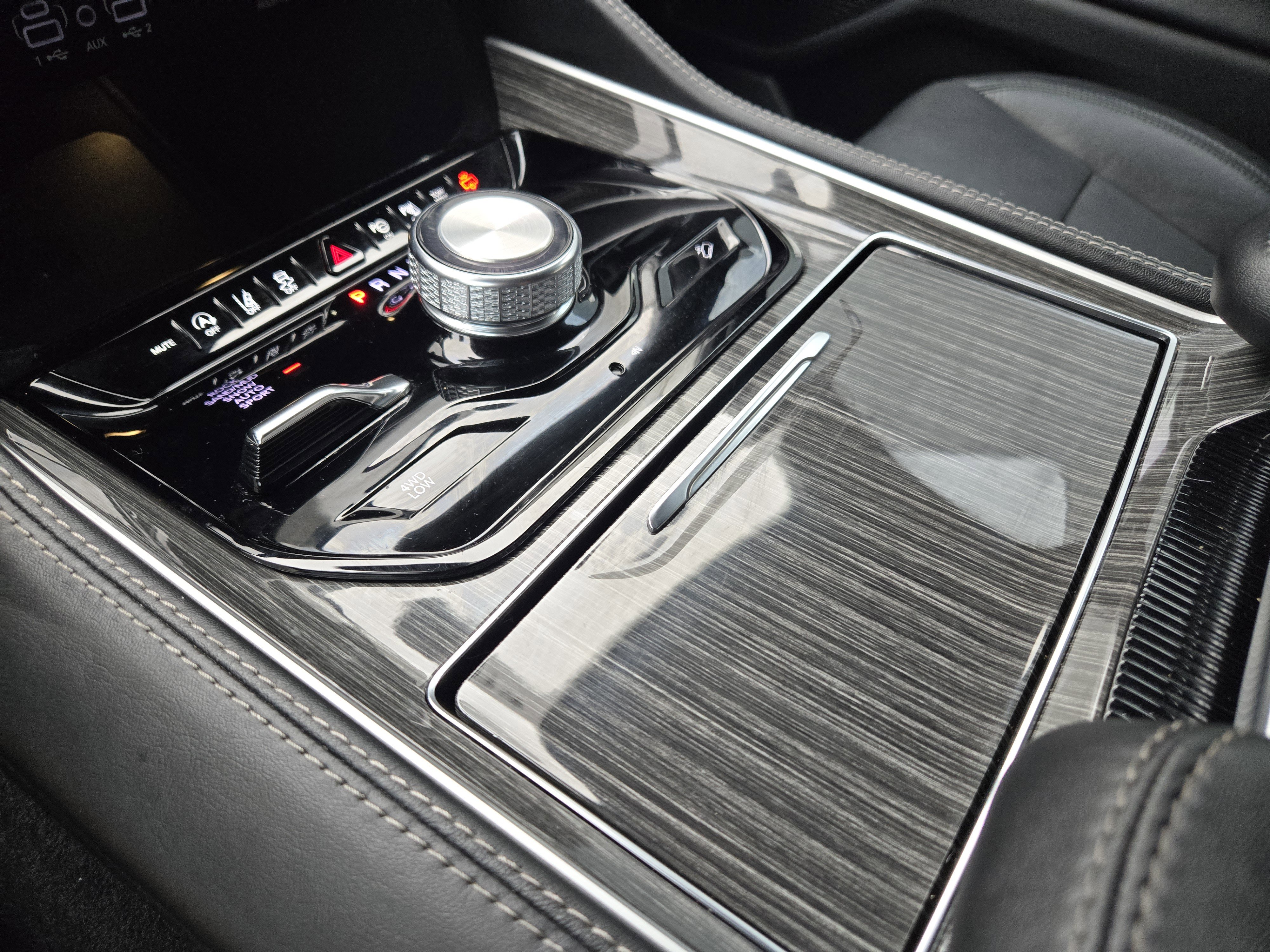 Used 2022 Jeep Wagoneer Series III w/ Convenience Group I image 23