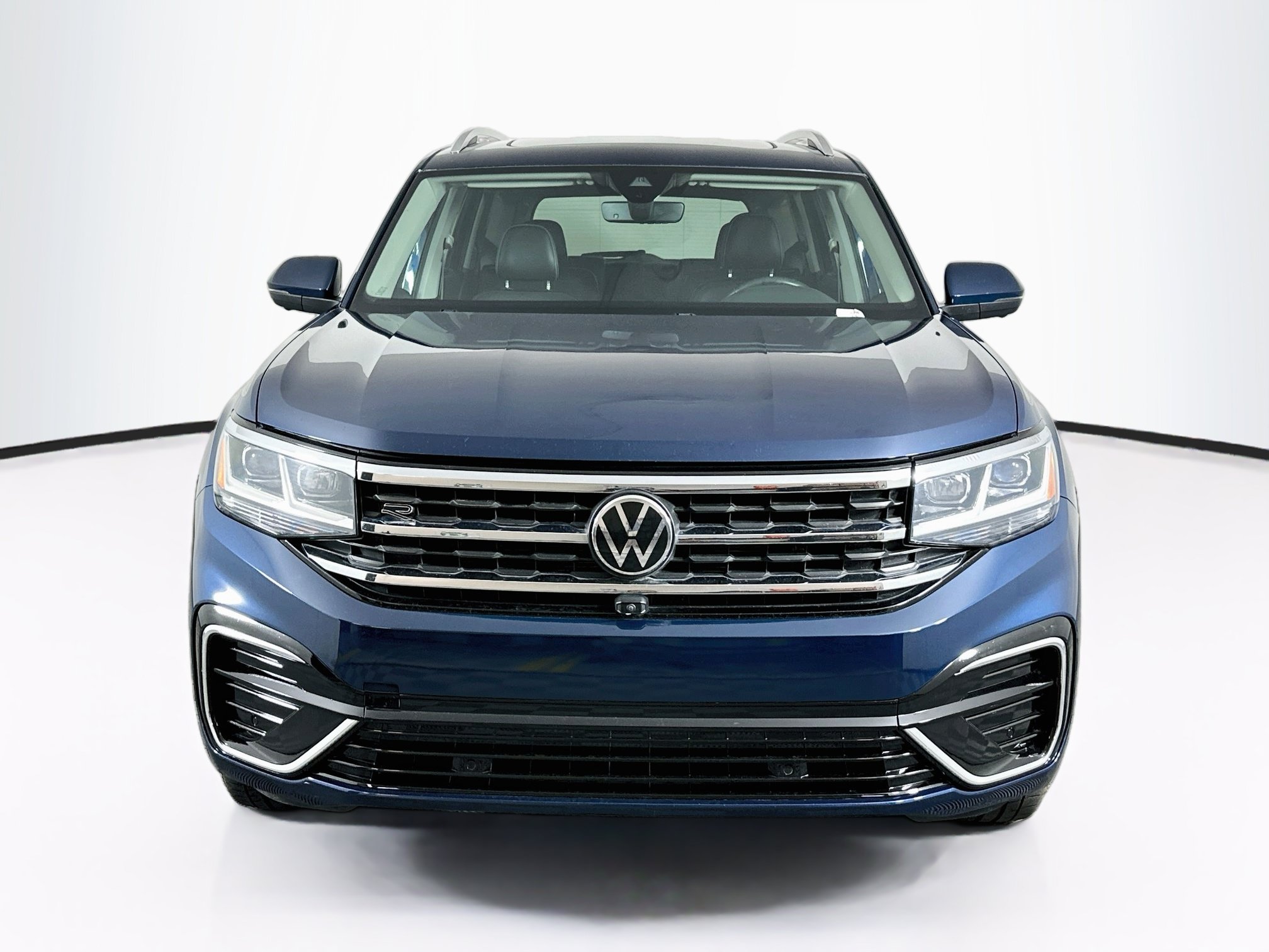 Used 2023 Volkswagen Atlas SEL Premium AWD/4WD image 2