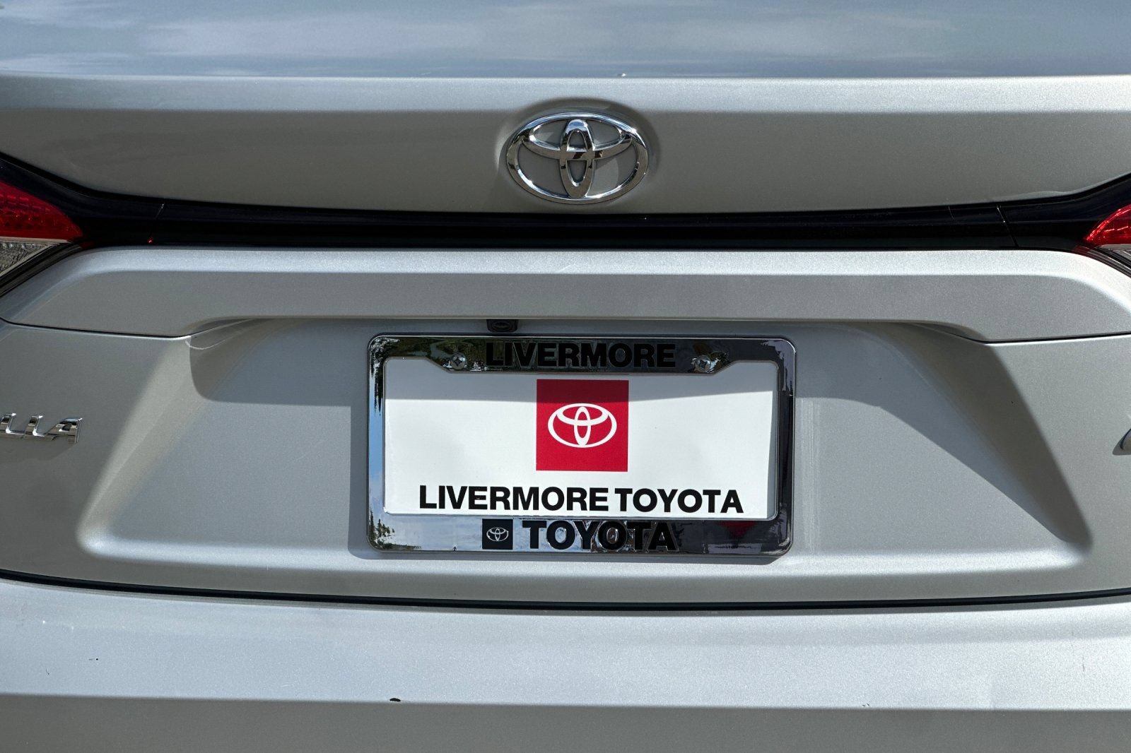 Used 2024 Toyota Corolla LE FWD image 46