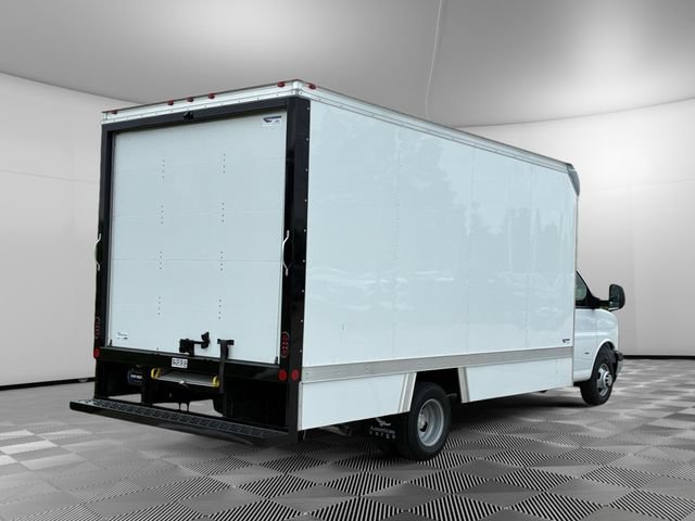 New 2026 Chevrolet Express 3500 w/ Power Convenience Package RWD image 5