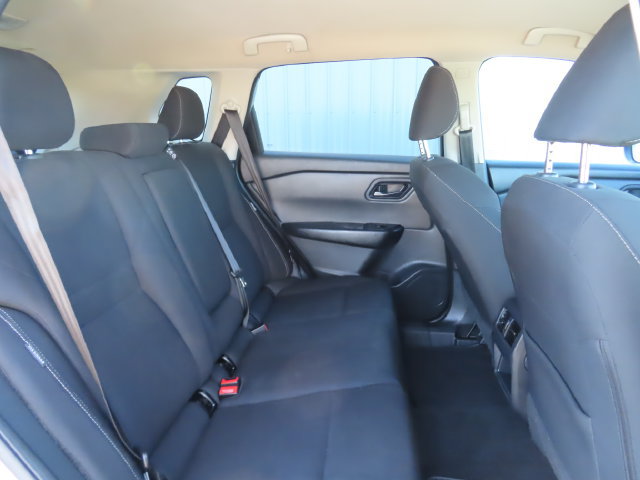 Used 2024 Nissan Rogue S AWD/4WD image 29