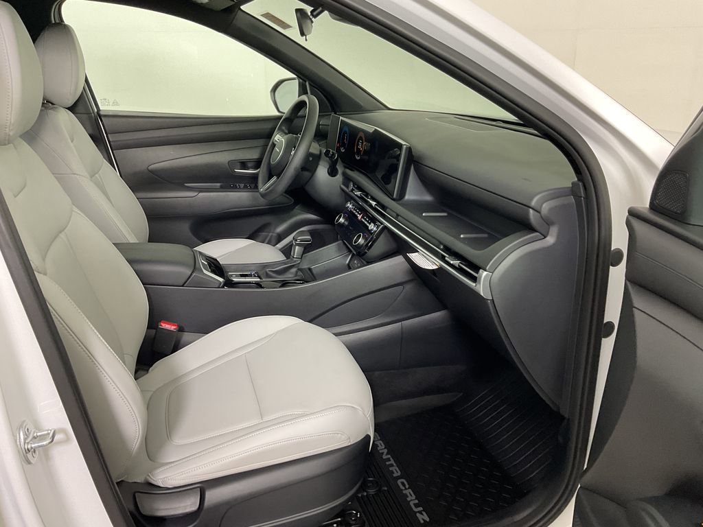Used 2025 Hyundai Santa Cruz SEL image 24