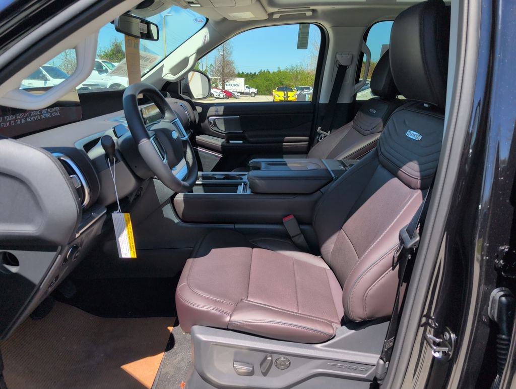 New 2026 Ford Expedition Platinum w/ Platinum Ultimate Package AWD/4WD image 5